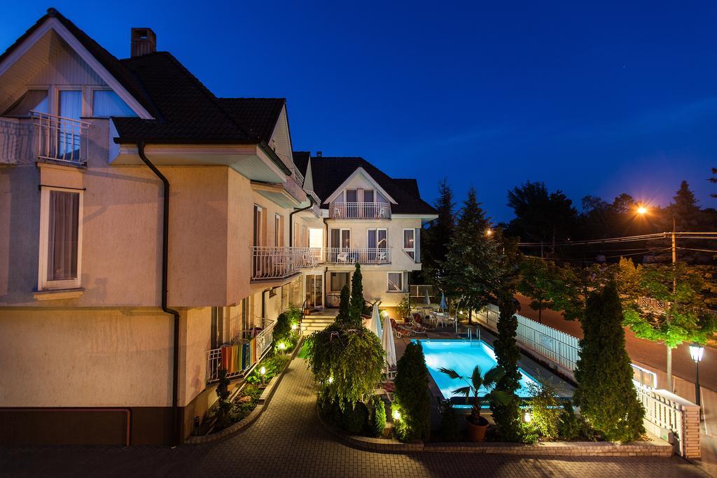 Hotel Diana Siofok Exterior photo